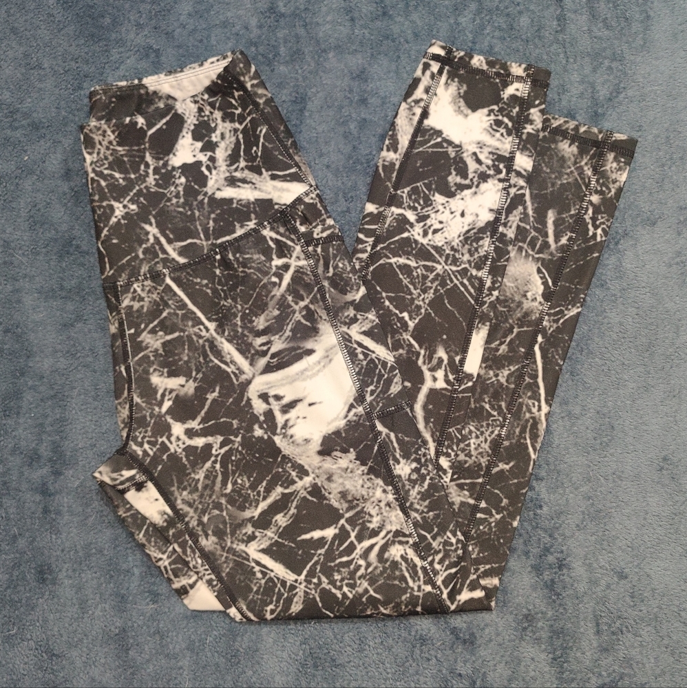 LEGEND Black & White Marble Pattern Leggings